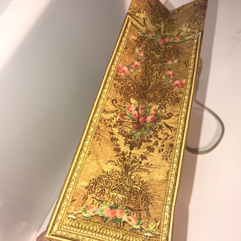 Michal Negroni Gift Bag from Croatia. It’s a work of art. - Picture 2 of 3